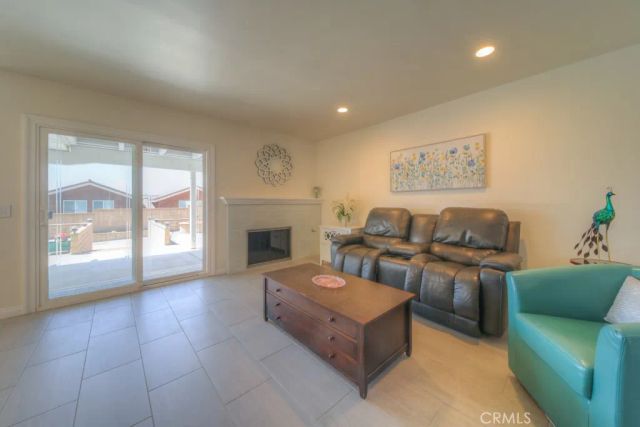 890 W 21 Street, Upland, CA 91784