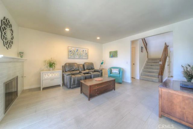 890 W 21 Street, Upland, CA 91784