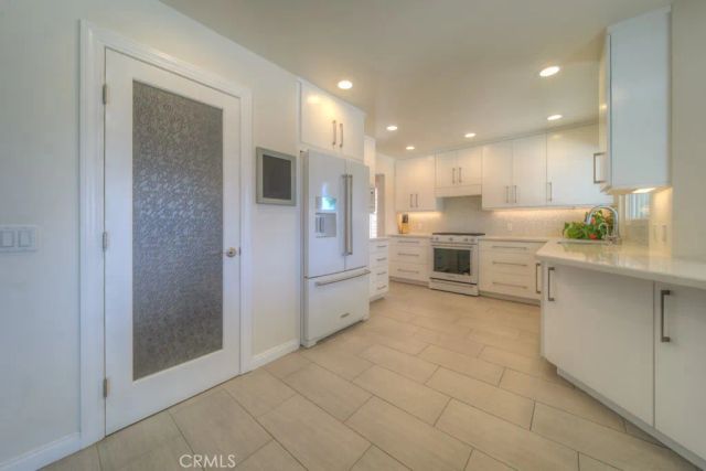 890 W 21 Street, Upland, CA 91784