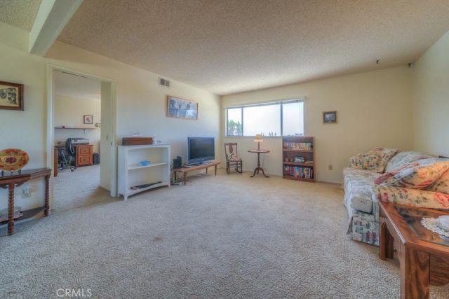 890 W 21 Street, Upland, CA 91784