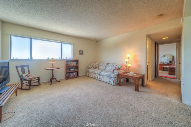 890 W 21 Street, Upland, CA 91784