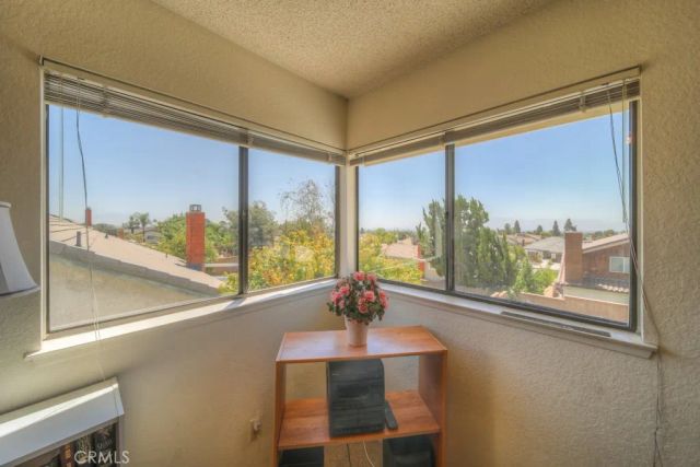 890 W 21 Street, Upland, CA 91784