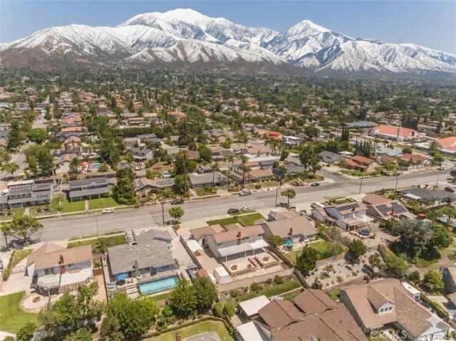 890 W 21 Street, Upland, CA 91784