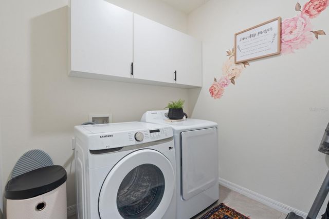 8362 WHEAT STONE DRIVE, Zephyrhills, FL 33540