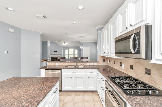 2901 W Dallas Street, Houston, TX 77019