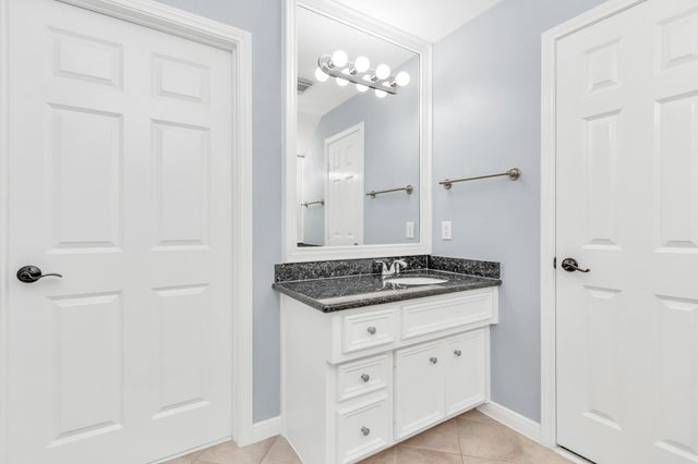 2901 W Dallas Street, Houston, TX 77019