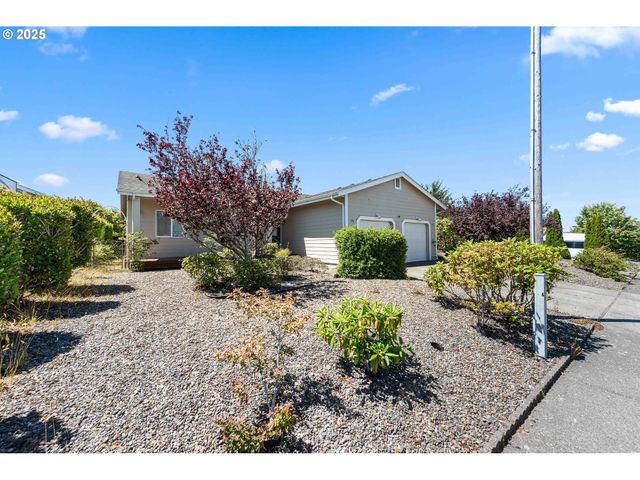 1986 GARFIELD St, North Bend, OR 97459