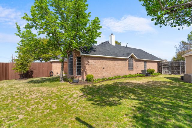 7313 Whitecedar Lane, Rowlett, TX 75089
