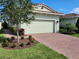 21029 SW Modena Way, Port St Lucie, FL 34986