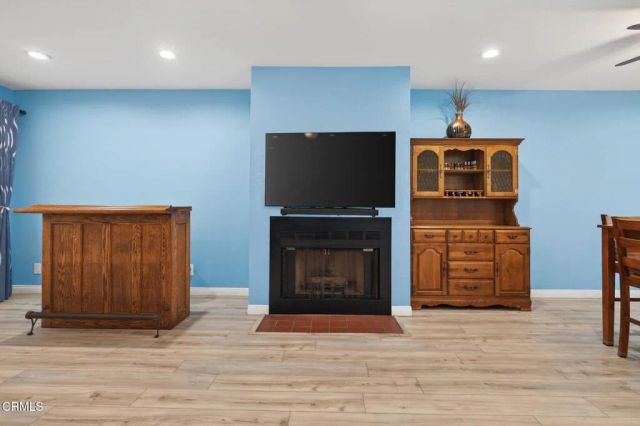 699 County Square Drive 2, Ventura, CA 93003