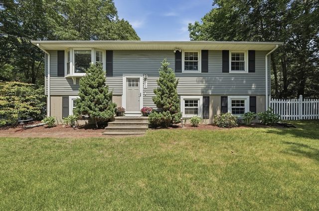 712 Berkley Street, Berkley, MA 02779