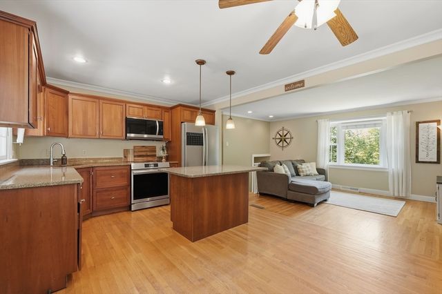 712 Berkley Street, Berkley, MA 02779
