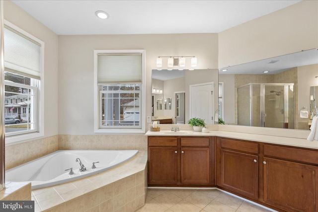 11748 MAID AT ARMS LN, Berlin, MD 21811