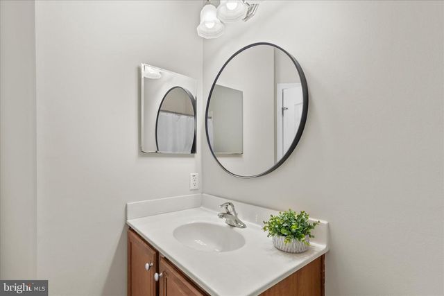 11748 MAID AT ARMS LN, Berlin, MD 21811