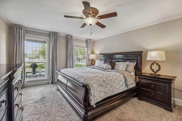 300 Brook Hollow Drive, Conroe, TX 77385