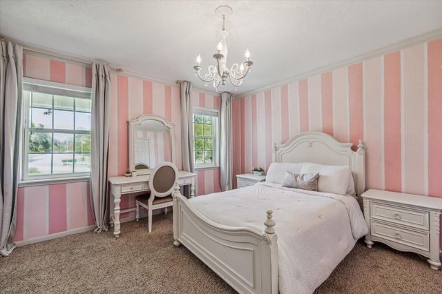 300 Brook Hollow Drive, Conroe, TX 77385