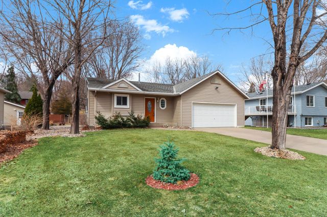 811 3rd Avenue N, Sartell, MN 56377