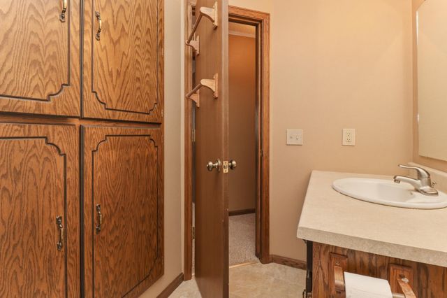 811 3rd Avenue N, Sartell, MN 56377