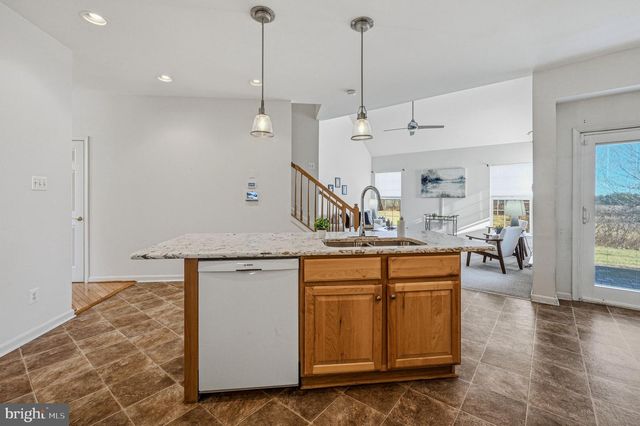 325 PIERCE RUN, Newark, DE 19702