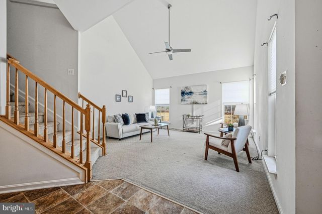 325 PIERCE RUN, Newark, DE 19702