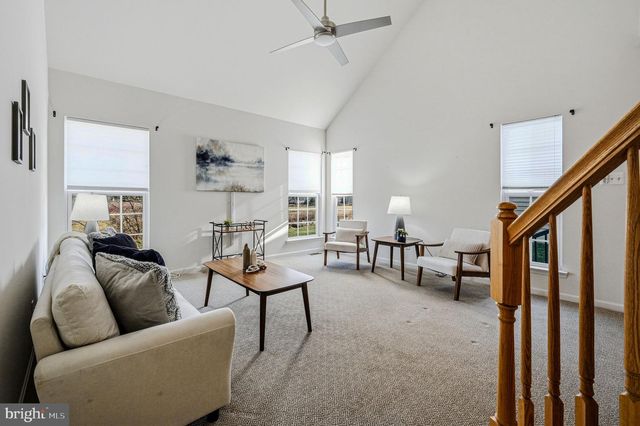 325 PIERCE RUN, Newark, DE 19702