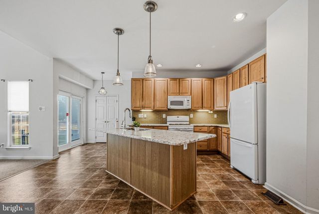 325 PIERCE RUN, Newark, DE 19702