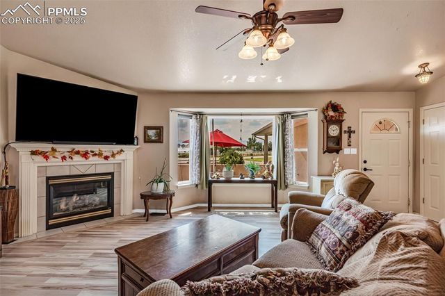 886 S Camino De Bravo, Pueblo West, CO 81007