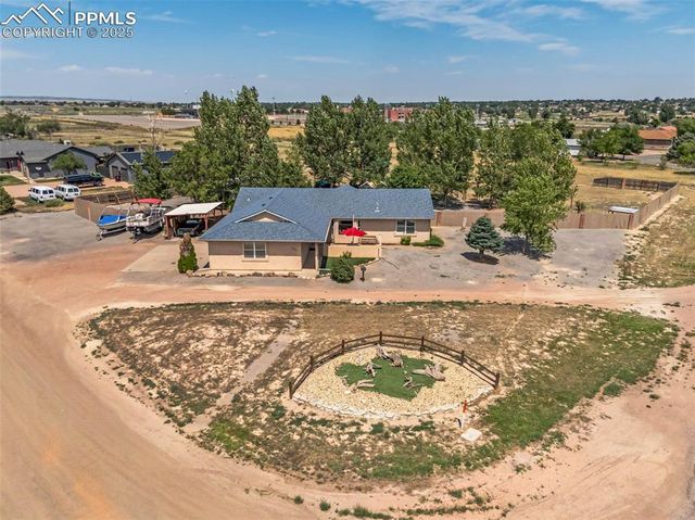 886 S Camino De Bravo, Pueblo West, CO 81007