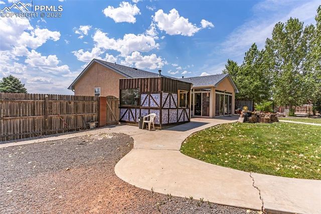 886 S Camino De Bravo, Pueblo West, CO 81007