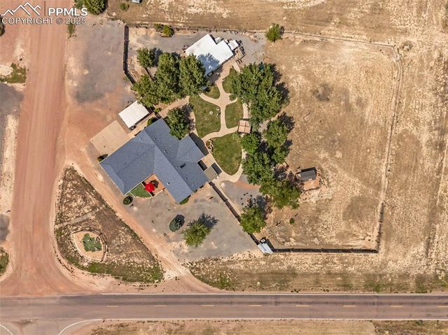 886 S Camino De Bravo, Pueblo West, CO 81007