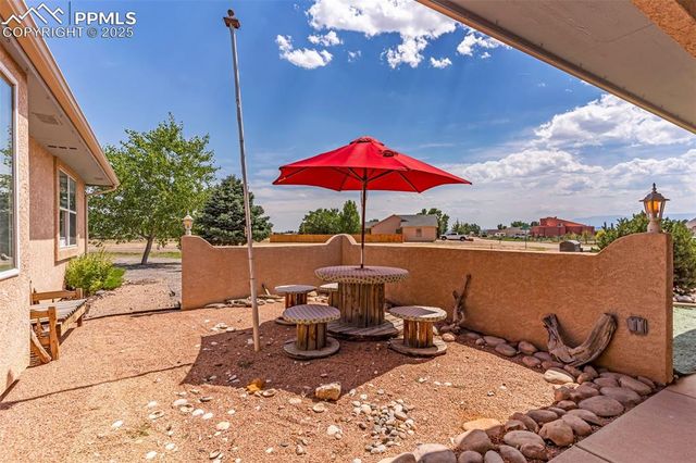 886 S Camino De Bravo, Pueblo West, CO 81007