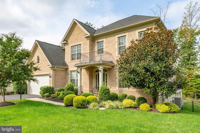 12116 HICKORY FALLS CT, Woodbridge, VA 22192