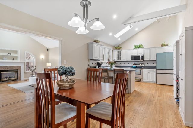 21 Hedman Avenue, Hampton, NH 03842