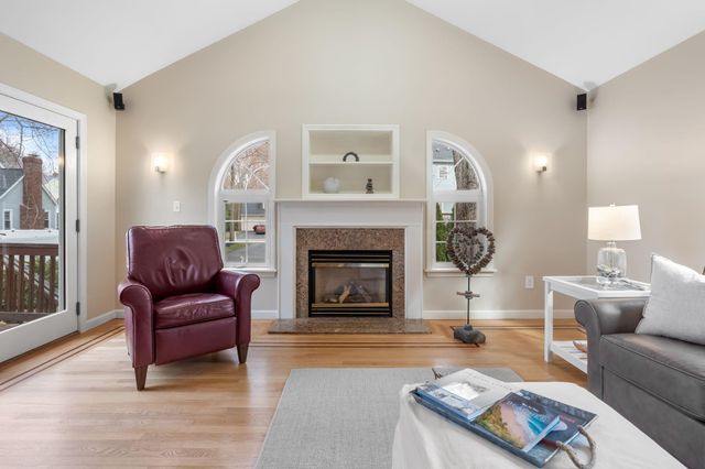 21 Hedman Avenue, Hampton, NH 03842