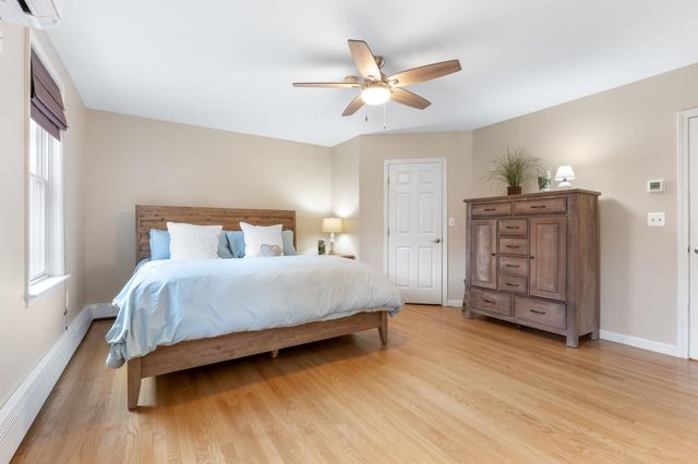 21 Hedman Avenue, Hampton, NH 03842