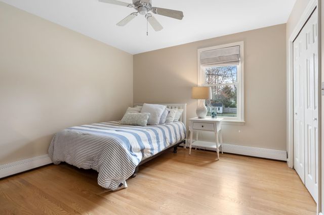 21 Hedman Avenue, Hampton, NH 03842