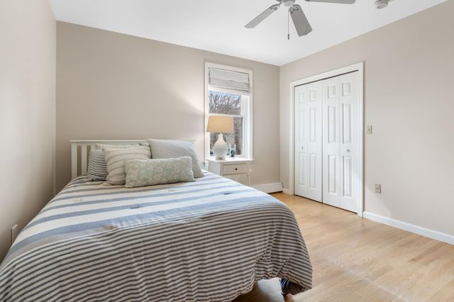 21 Hedman Avenue, Hampton, NH 03842