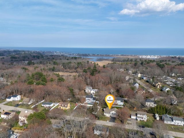 21 Hedman Avenue, Hampton, NH 03842