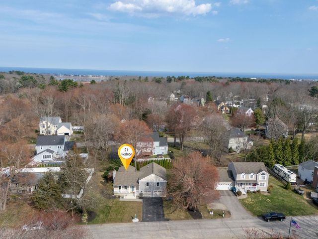 21 Hedman Avenue, Hampton, NH 03842