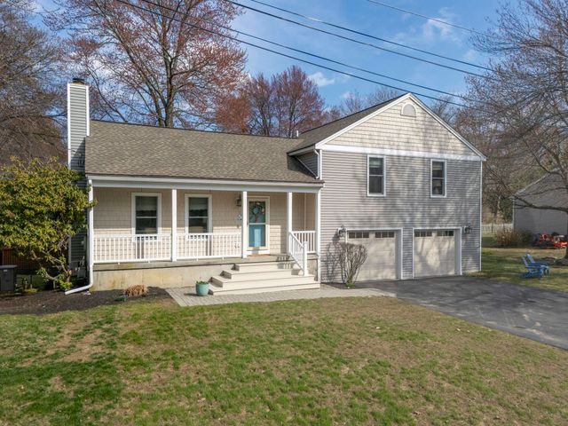 21 Hedman Avenue, Hampton, NH 03842