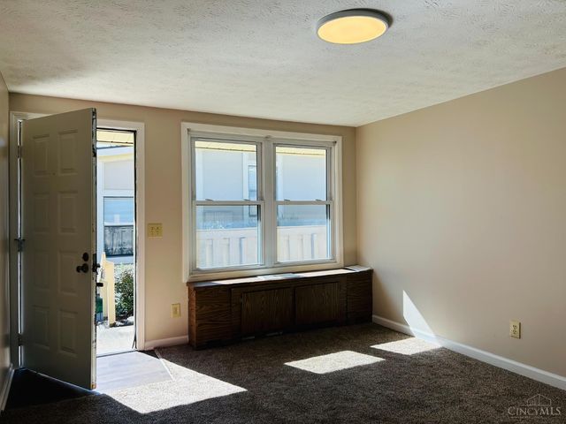 9553 Olde Woods Drive, West Chester, OH 45011