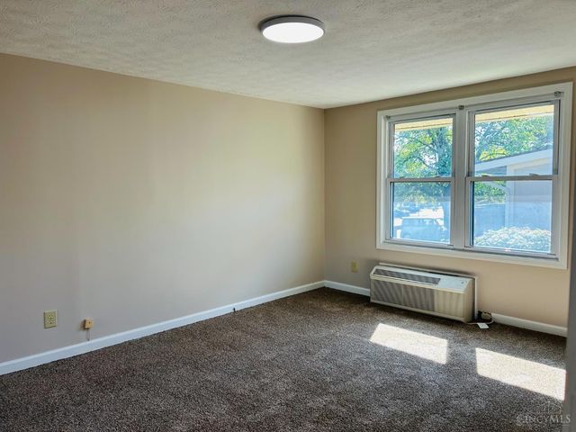 9553 Olde Woods Drive, West Chester, OH 45011