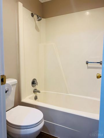 9553 Olde Woods Drive, West Chester, OH 45011