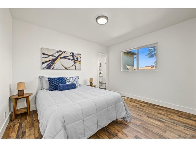 2401 Poze Blvd, Thornton, CO 80229