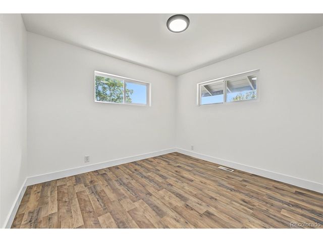 2401 Poze Blvd, Thornton, CO 80229