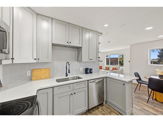2401 Poze Blvd, Thornton, CO 80229