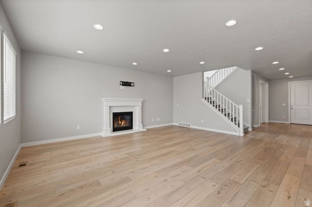 3233 W 2500 N, Clinton, UT 84015