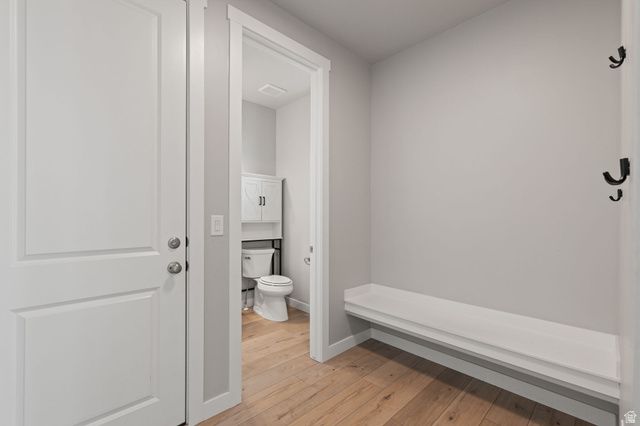 3233 W 2500 N, Clinton, UT 84015