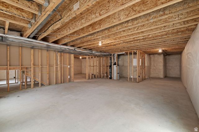 3233 W 2500 N, Clinton, UT 84015