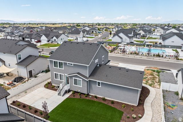 3233 W 2500 N, Clinton, UT 84015